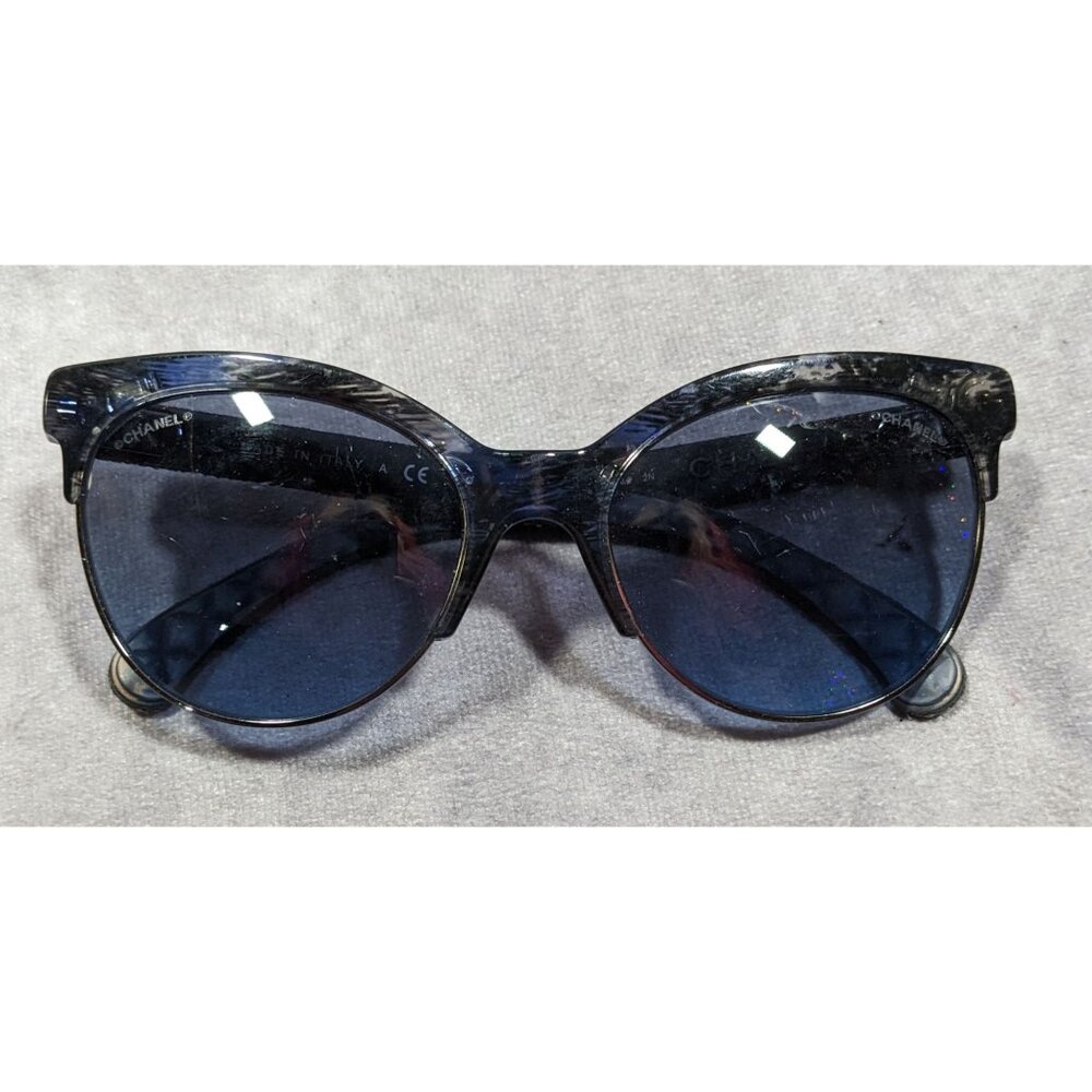 Chanel Blue Quilted Sunglasses 5342 .1552/52 Made In Italy - Picture 2 of 14